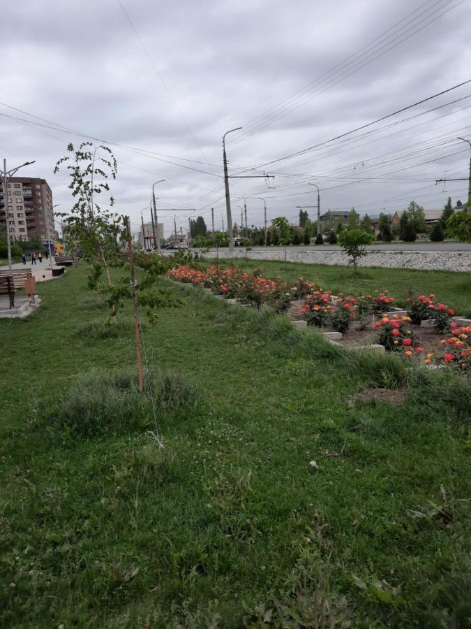 Diplomat Apartments Bishkek Exterior foto