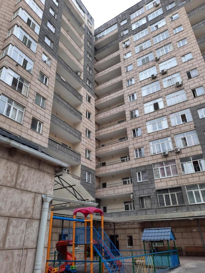 Diplomat Apartments Bishkek Exterior foto